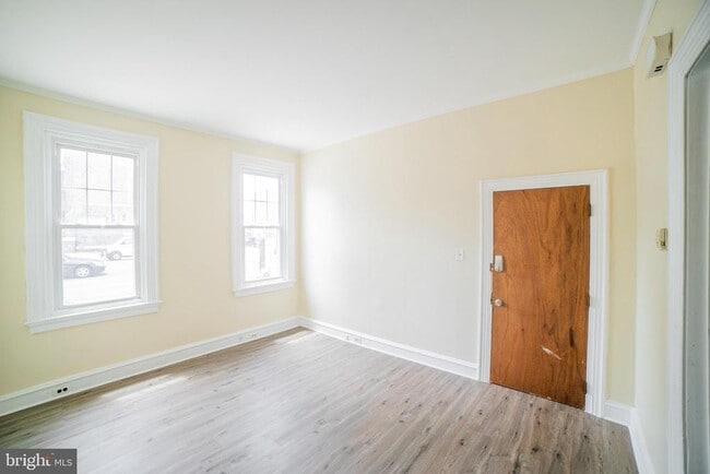 Building Photo - 2427 E Allegheny Ave
