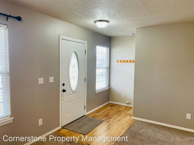 Foto del edificio - 4 br, 2.5 bath House - 1919 E Lost River Ave