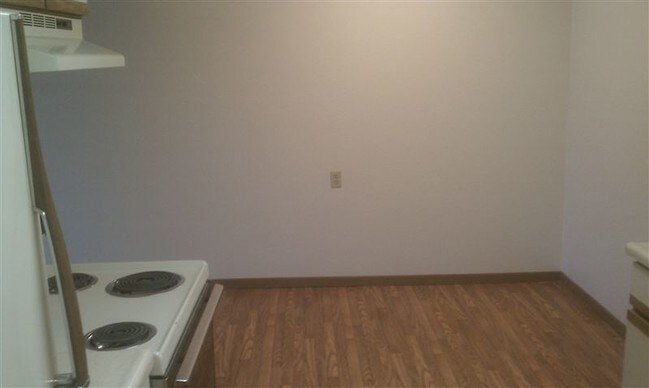 Building Photo - 2700 S 25th St