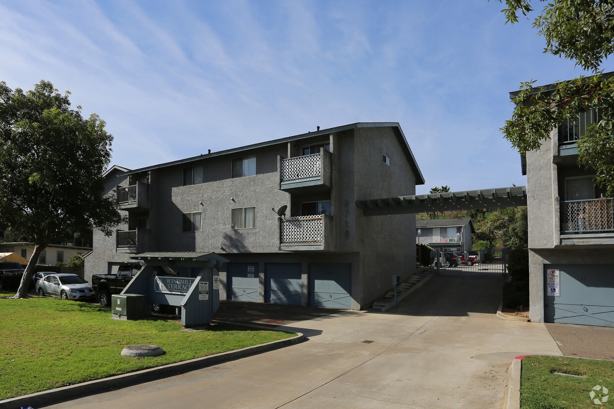 Primary Photo - Windmill Terrace Apartments