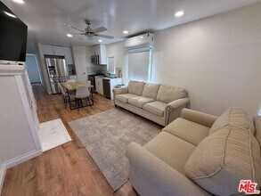 Building Photo - 1153 W 2nd St