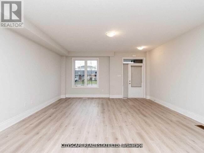 Building Photo - 583 Wedgewood Dr