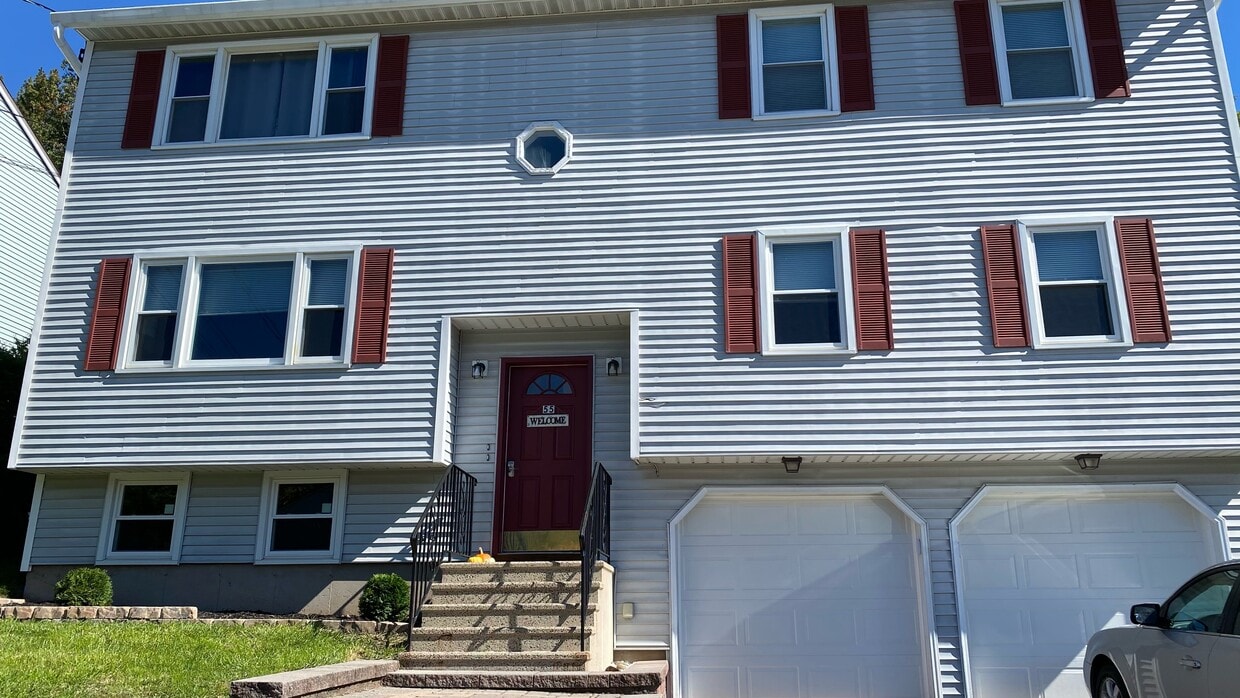 Front - 55 Sandy Brook Dr