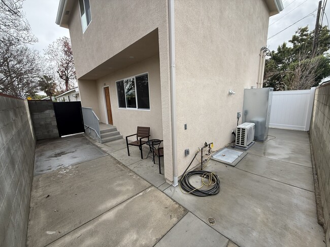 Private patio and sideyard - 6259 Riverton Ave