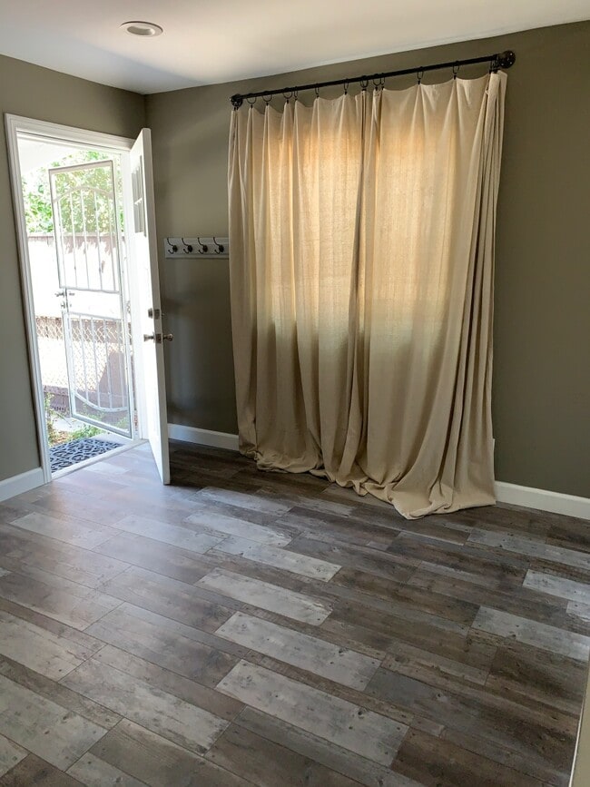 View of front door from inside - 14520 Pontlavoy Ave