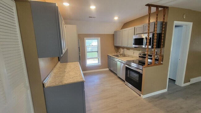 Building Photo - 80 Delaware Street, Unit 4