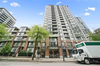 Building Photo - 1082 Seymour St