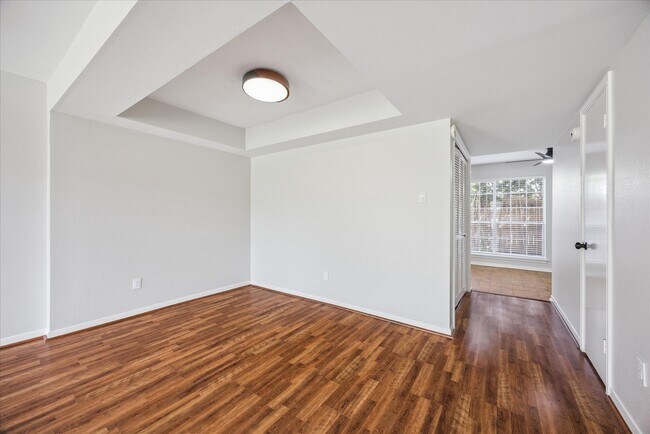 Foto del edificio - 10345 Longmont Dr