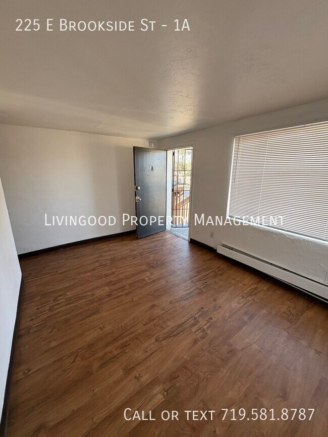Foto del edificio - 225 E Brookside St