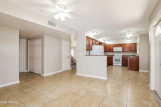 Foto del edificio - 10336 N 62nd Ave