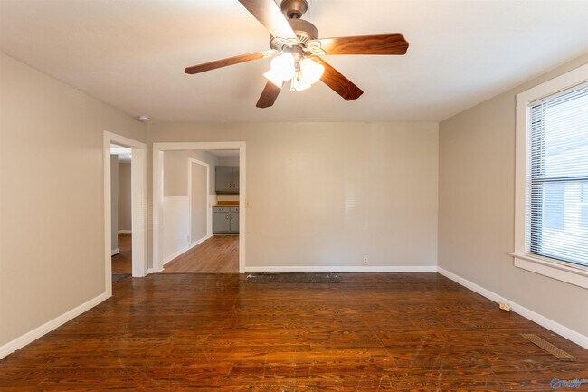 Foto del edificio - 1421 Rison Ave NE