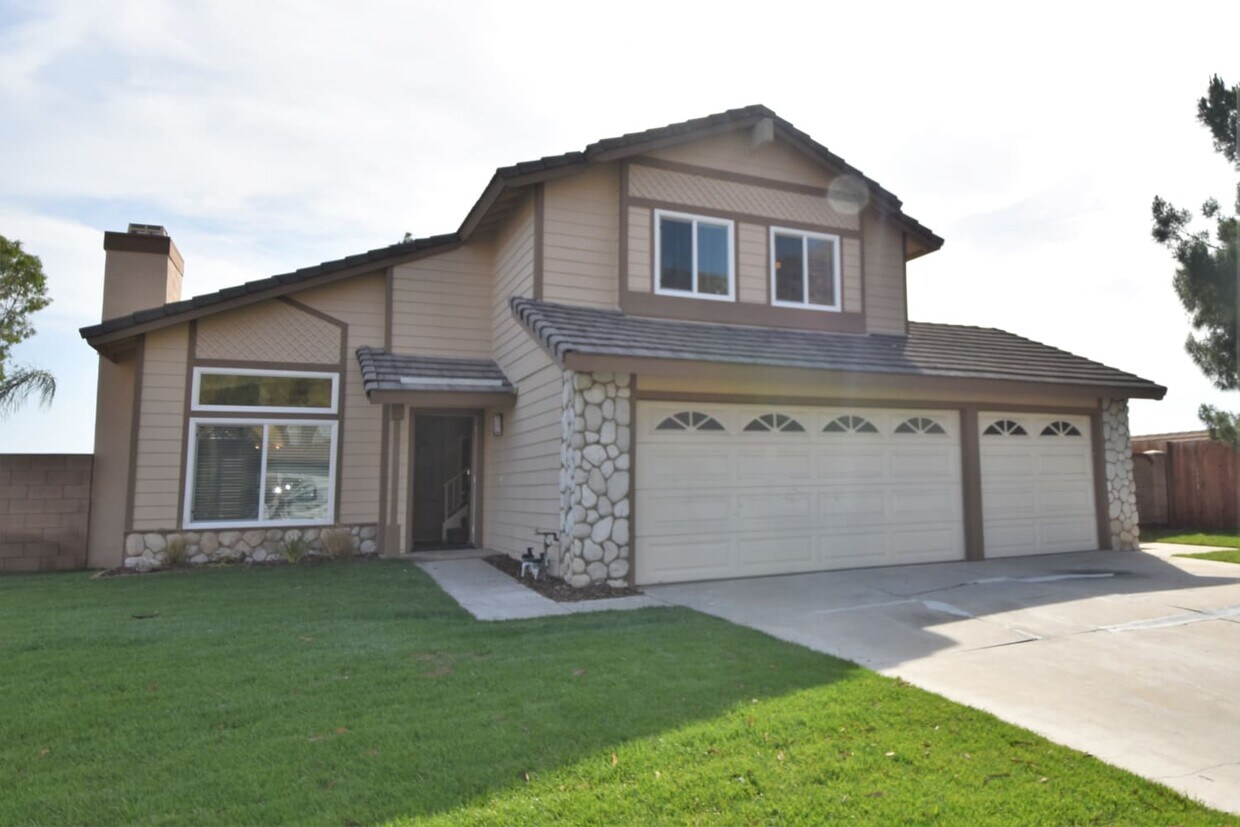 11829 Columbo St House Rental in Moreno Valley, CA