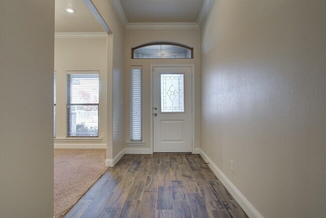 Foto del edificio - 8806 Rochester Ave