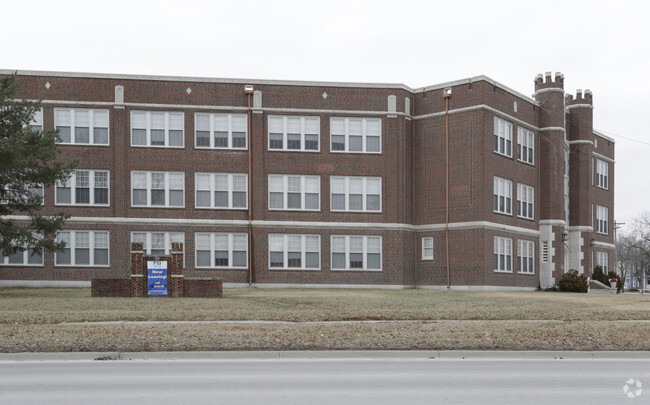 Building Photo - Washburn Towers