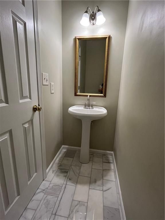 Foto del edificio - 5368 Hickory Knoll NW