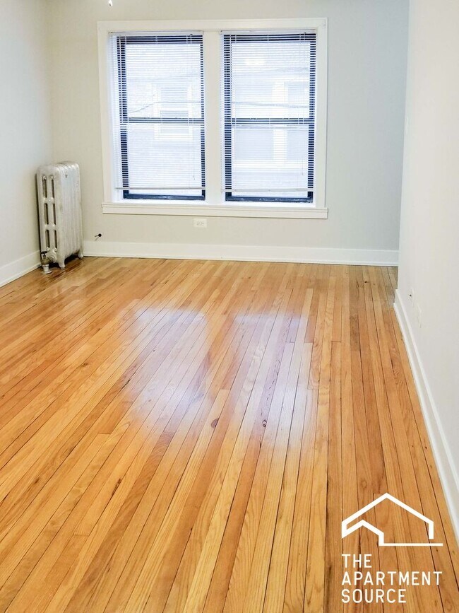 Foto del edificio - 516 W Cornelia Ave