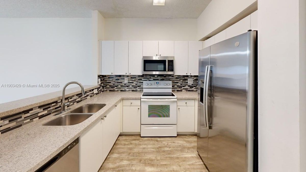 Foto principal - 2217 SE 23rd Ave