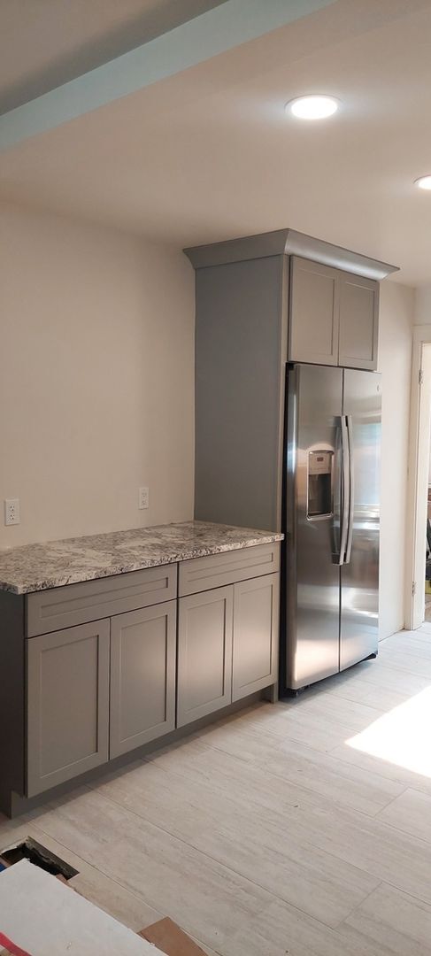 Photo - 3BR,  2.5 bath + Office + Garage **August ... House