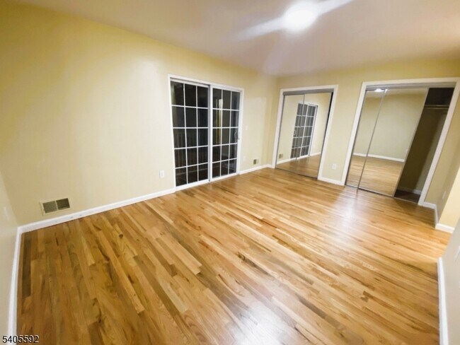 Foto del edificio - 94 Palm St