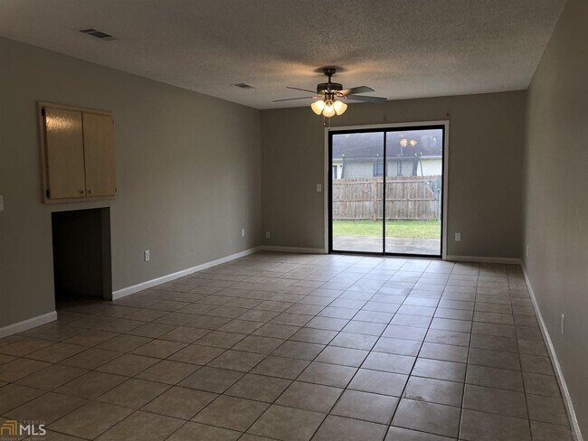 Building Photo - 530 S Orange Edwards Blvd