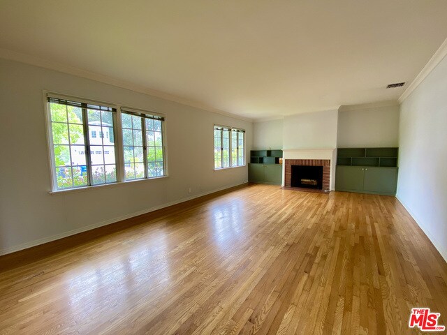 Building Photo - 4405 Ledge Ave