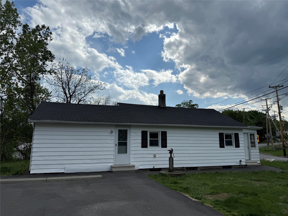 Primary Photo - 227 Union Ave