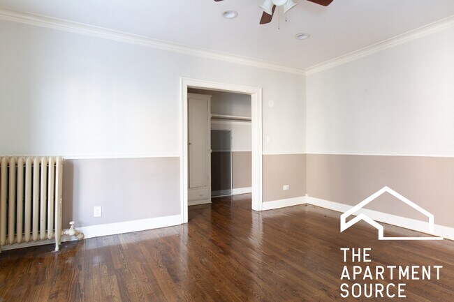 Building Photo - 4024 N Ashland Ave