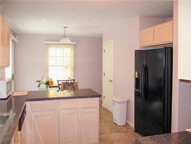 Foto del edificio - 1942 E 84th St