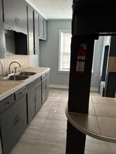 Building Photo - 124 S Sunset Terrace