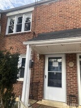 Building Photo - 39 Victory Ct