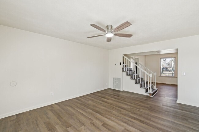 Foto del edificio - 1421 Huntington Dr