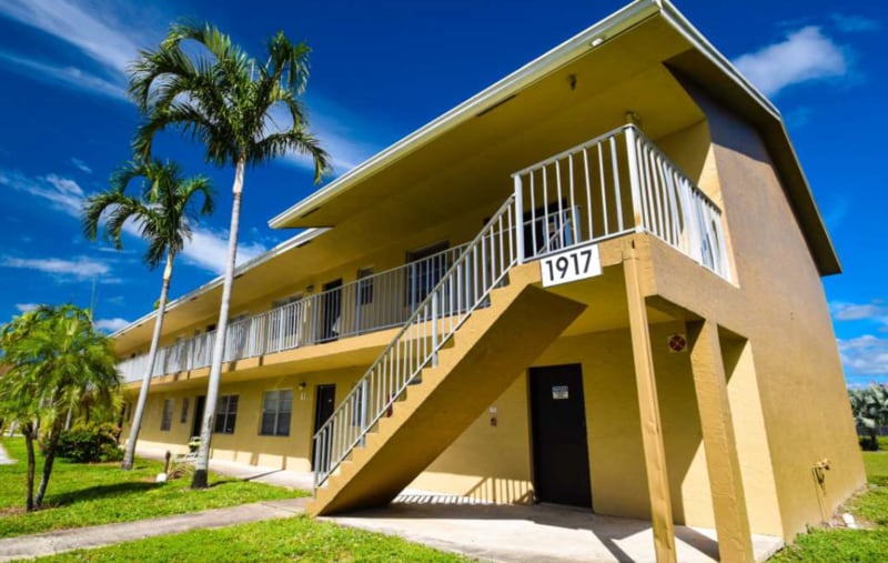 1909 N Haverhill Rd Unit 15, West Palm Beach, FL 33417 Condo for