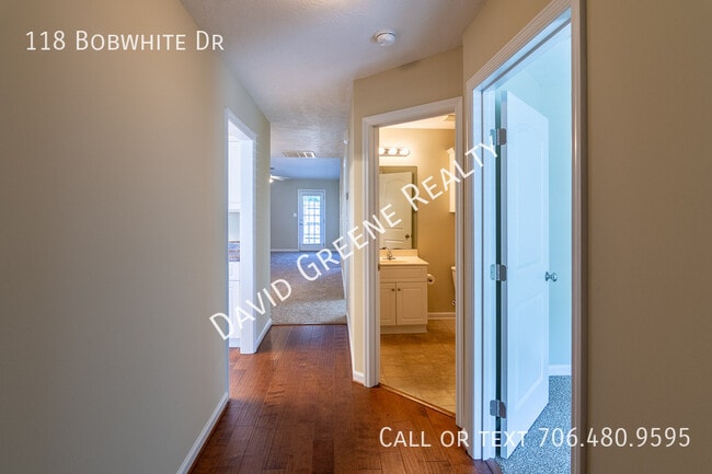 Building Photo - 118 Bobwhite Dr