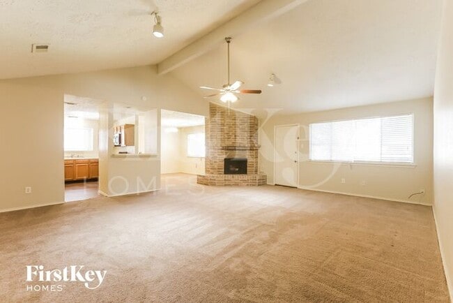 Building Photo - 2602 Woodsorrel Dr