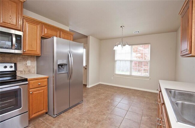 Building Photo - 611 Firewood Dr