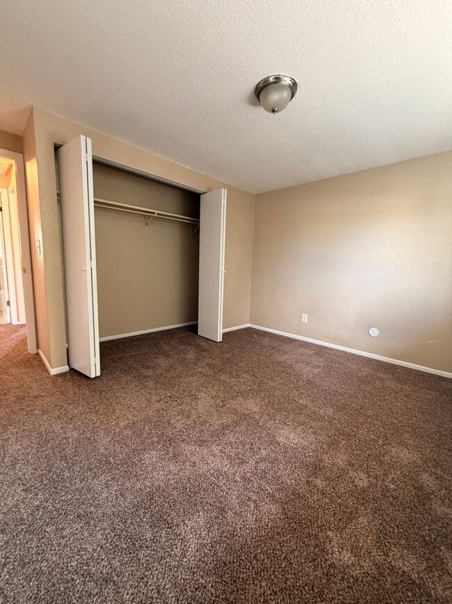 Building Photo - 7080 Alegre Cir