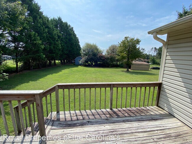 Building Photo - 4 br, 2.5 bath House - 364 York Rd