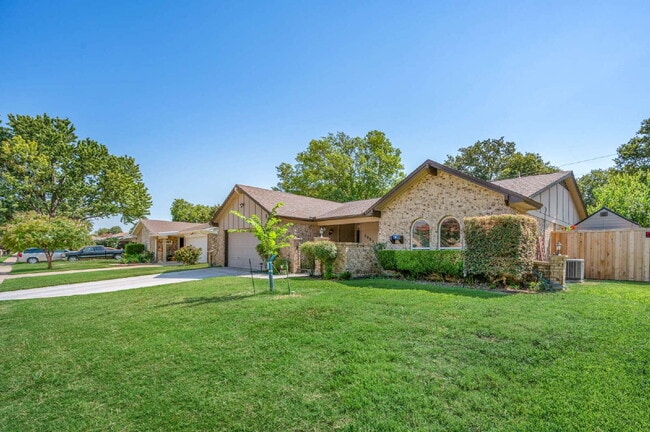 Photo - "Beautifully updated 3-Bed 2-Bath home Wit...