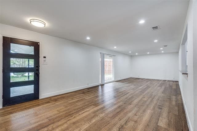 Building Photo - 3229 Merrell Cir