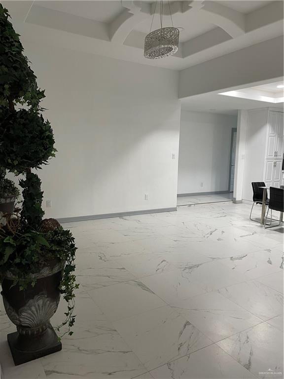 Foto del edificio - 1001 Country Club Dr