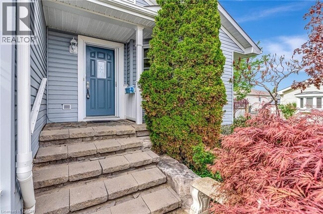 Building Photo - 121 Crumlin Ln