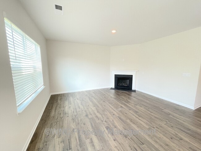 Building Photo - 134 Shorthorn Rd