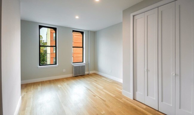 Building Photo - 213 Ralph Avenue