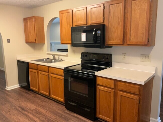 Foto del edificio - 7691 Enderby Ave E