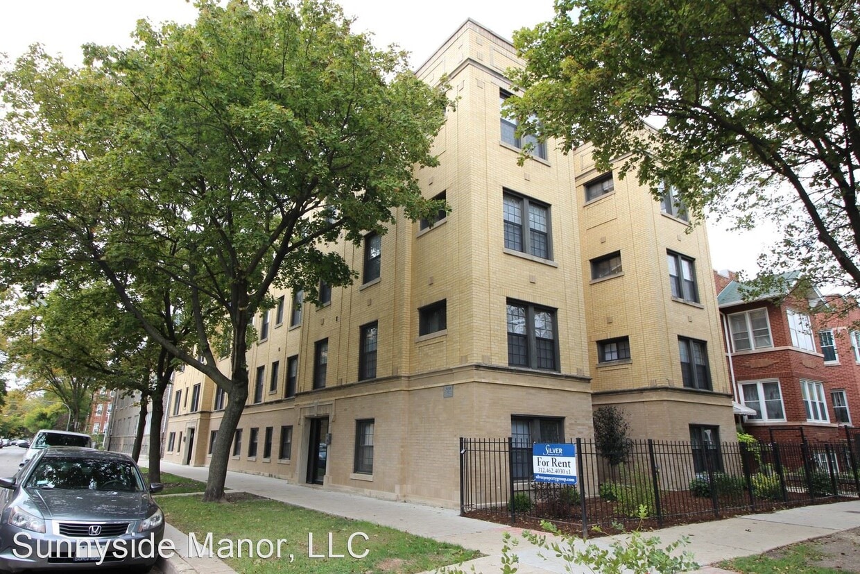 Primary Photo - 3102 W Sunnyside Ave