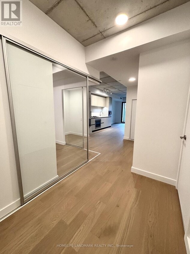 Photo principale - 1720 Bayview Ave