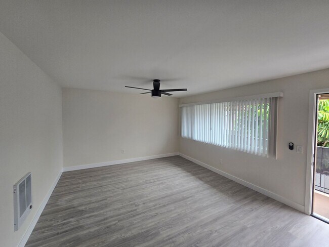 Building Photo - LEMON6051