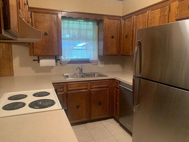 Foto del edificio - GREENACRES IS THE PLACE TO BE!