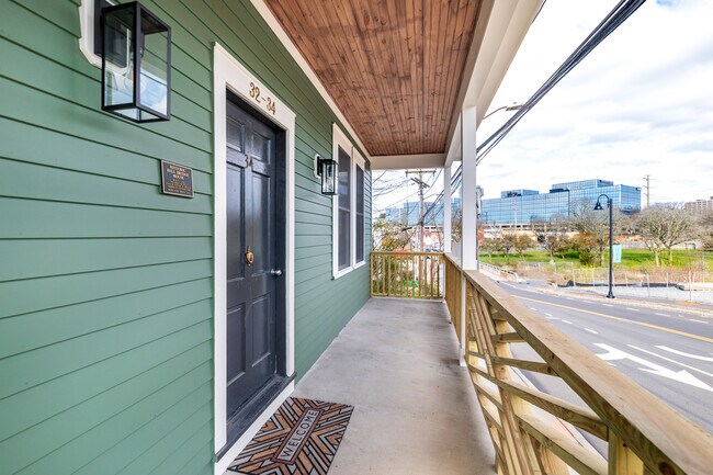 Building Photo - 32 Pulaski St