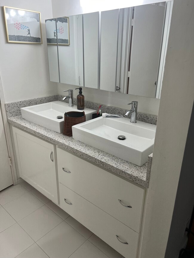 Photo - 6435 Green Valley Cir Apartment